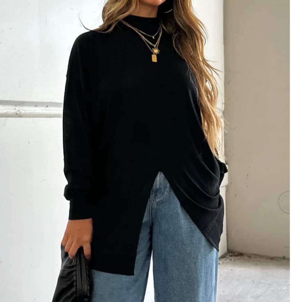 Black Tunic with Elegant Design and Comfortable Fit